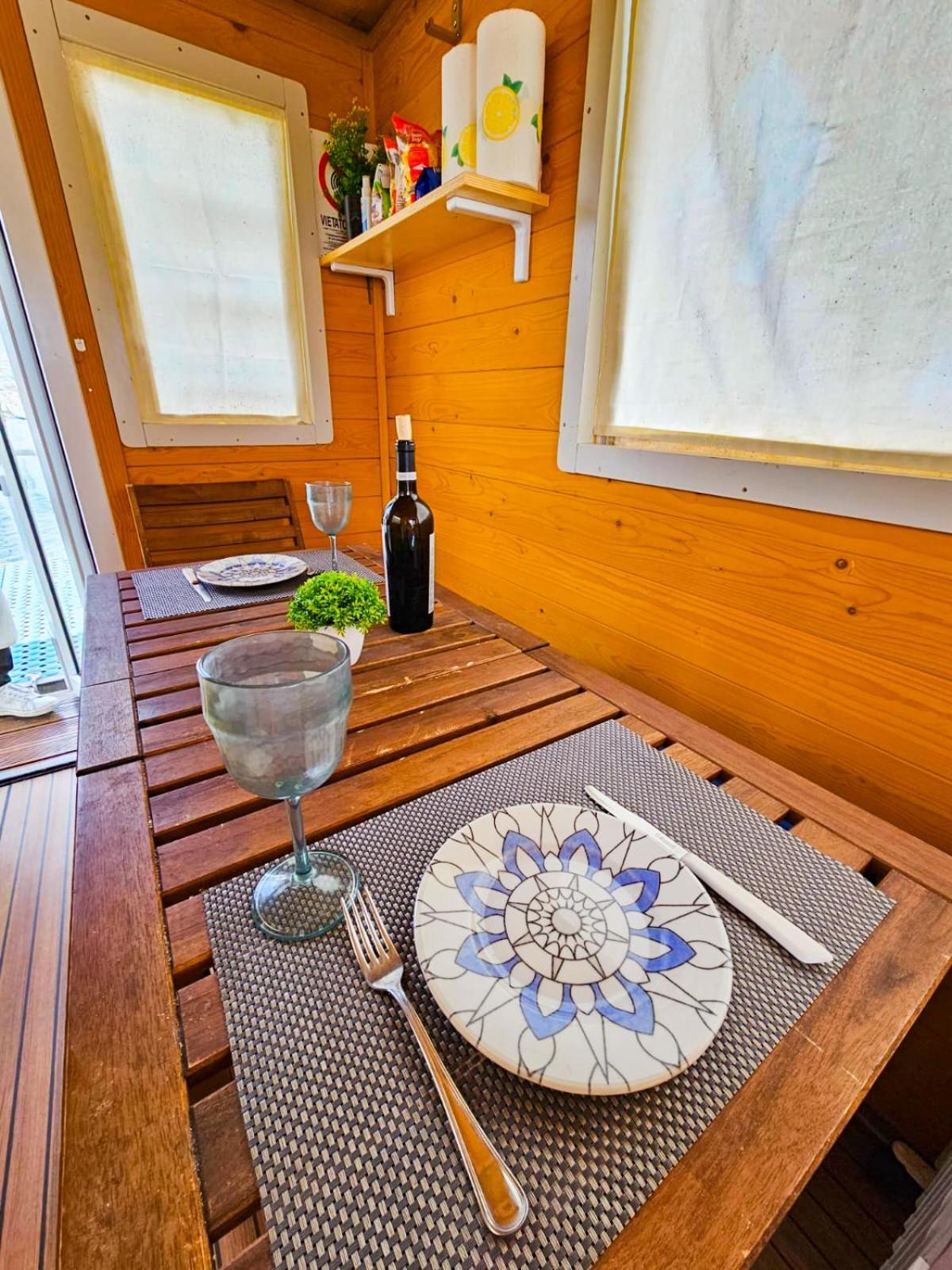 فندق Filipp'S House Boat ألغيرو المظهر الخارجي الصورة