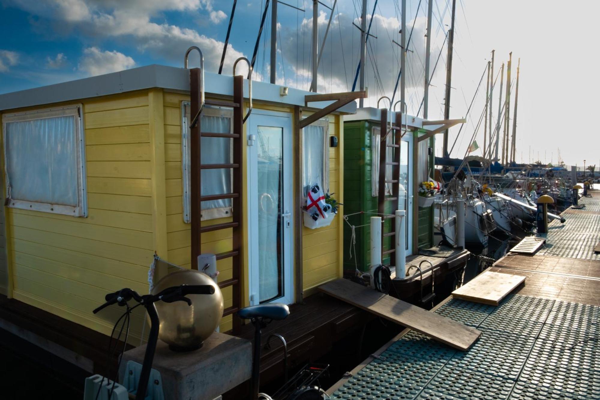 فندق Filipp'S House Boat ألغيرو المظهر الخارجي الصورة